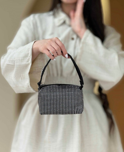 کیف پاسپورتی تمام نگین زنانه